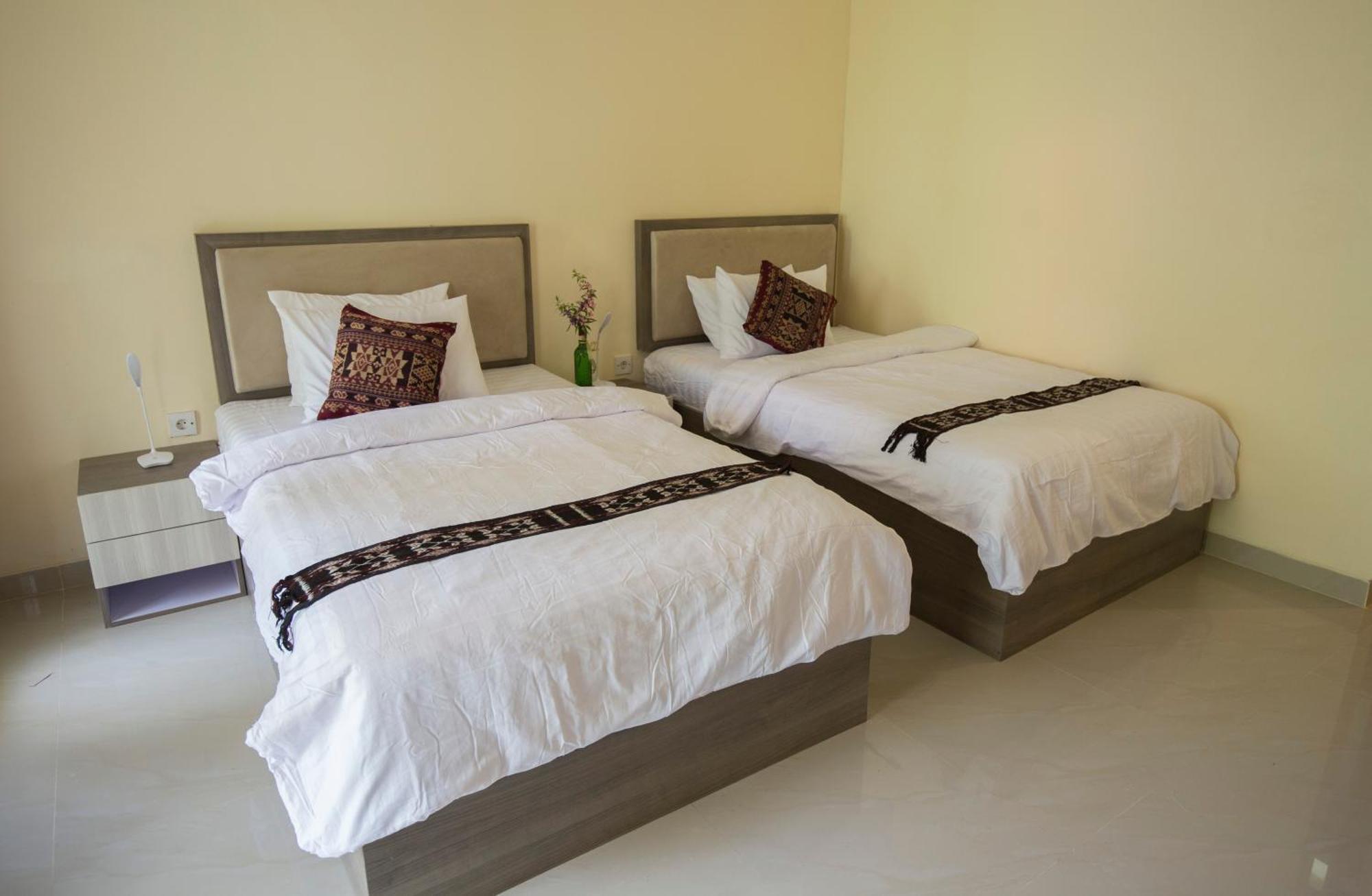 Ara Garden Inn, Accommodation, Yoga Studio & Spa Ruteng Eksteriør billede